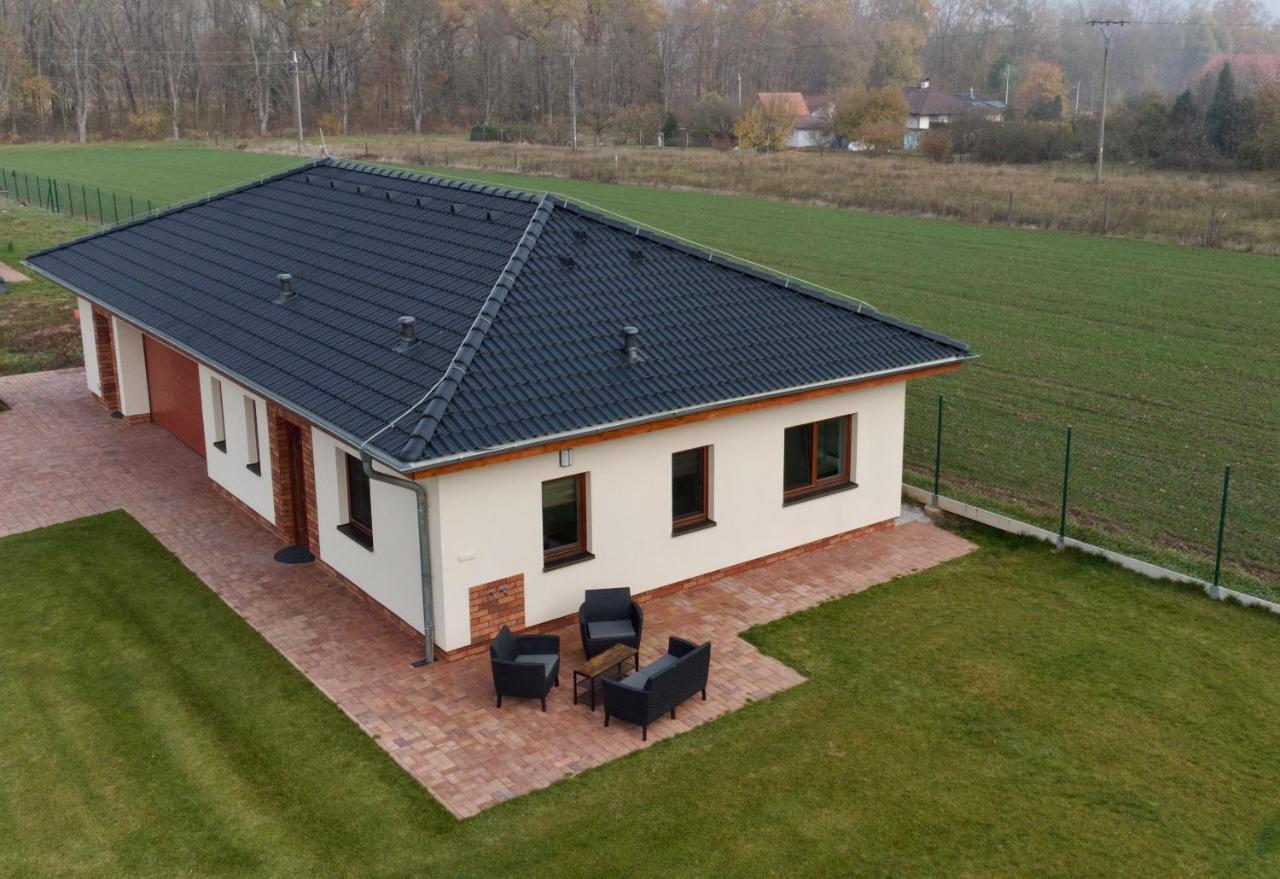 Apartman Uprostred Trojuhelniku Praha - Karlovy Vary - Plzen Kolesovice Esterno foto