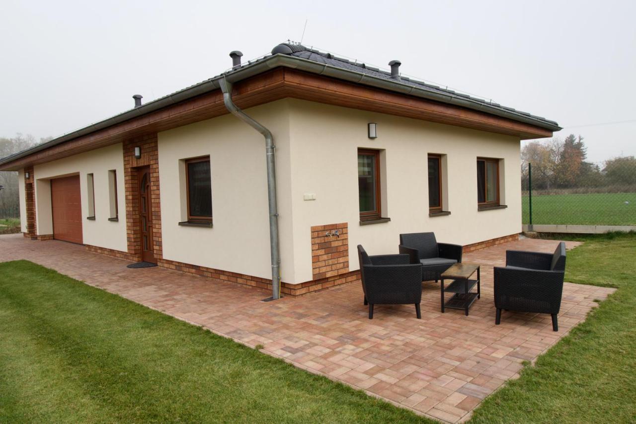 Apartman Uprostred Trojuhelniku Praha - Karlovy Vary - Plzen Kolesovice Esterno foto