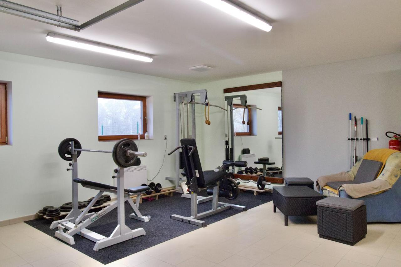 Apartman Uprostred Trojuhelniku Praha - Karlovy Vary - Plzen Kolesovice Esterno foto